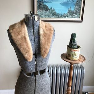 VINTAGE Collar Fur Pelt